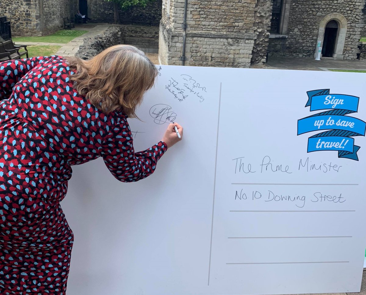 cajardineMP's tweet image. Today I met with constituents from the travel industry as part of #TravelDayOfAction. 

Both the UK and Scottish Governments need to start taking the very real concerns of those in the travel sector seriously.