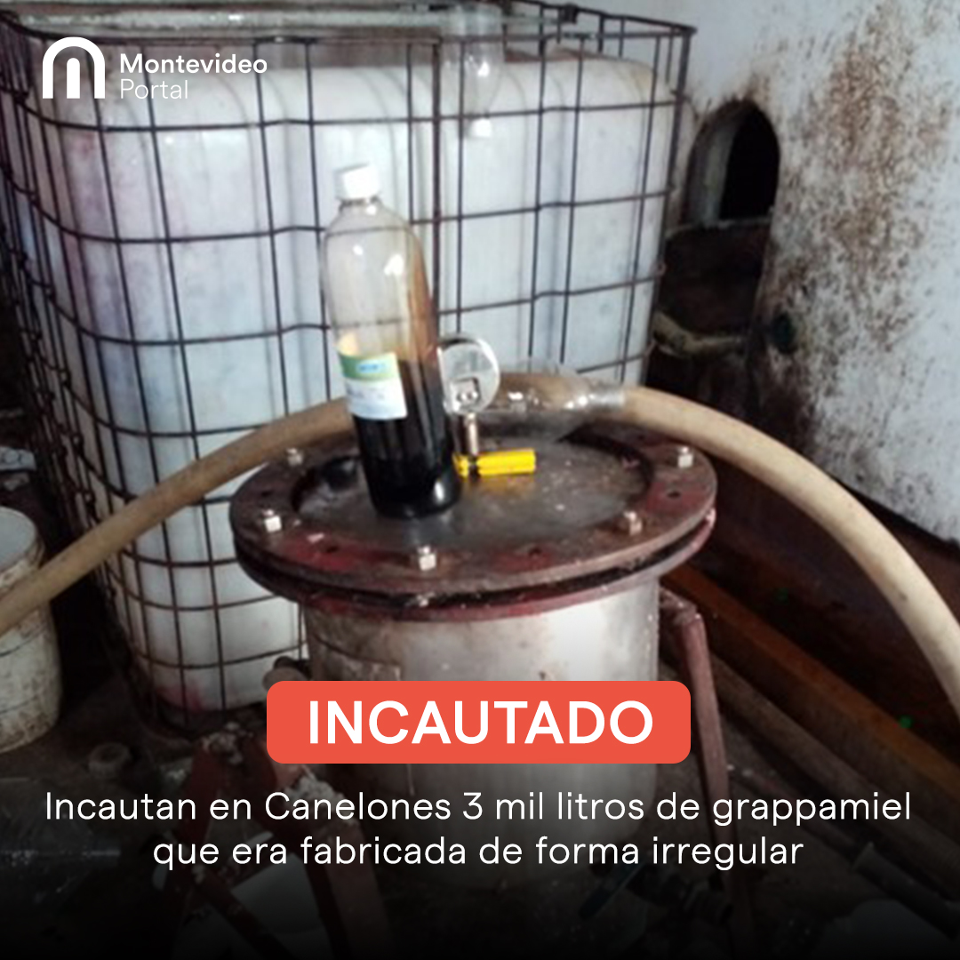portalmvd's tweet photo. Se incautaron 3 mil litros de #Grappamiel que eran fabricados de forma irregular en una finca ubicada en las inmediaciones de ruta 11 y 32. Quienes estaban en el lugar serán puestos a disposición de la Justicia. https://t.co/14QegeuiS3