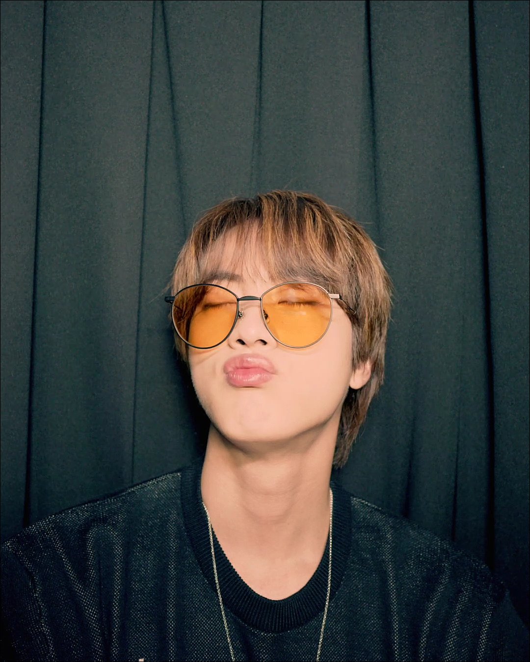 [影音] 210624 < Jin & j-hope @ Photo Booth >