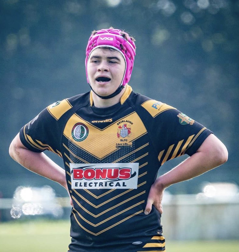 GavinDooley7's tweet photo. Hull Kingston rovers u16s v Leeds rhinos u16s Good luck #EthanDooley go enjoy it👊👊proud as alway#utc 🥕🥕🥕 https://t.co/O0r7vweqdE