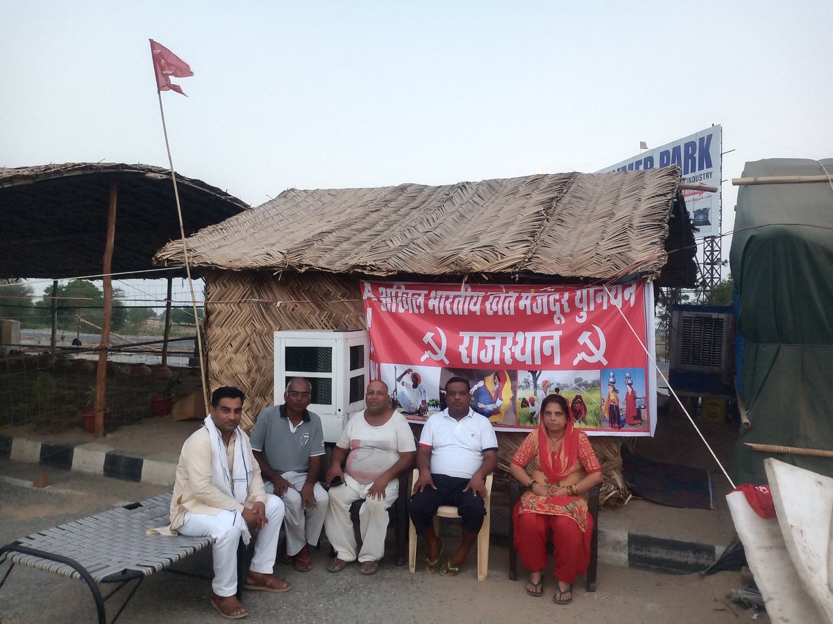 PawanGhadsana's tweet photo. @Saroj302 @cpim_assam @comredkanaram @himmatsinghgur1 @meelrajaram @comredamraram https://t.co/i4B367AoA9