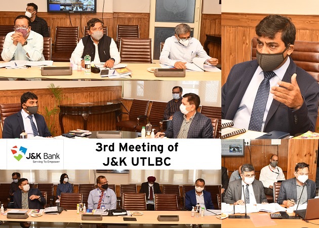diprjk's tweet photo. CS Dr.Arun Kumar Mehta chaired 3rd UT-Level Bankers’ Committee meeting. Asked Revenue Department to complete scanning of records by 15/07/2021. Directs banks to ensure 40% lending to #PrioritySector, disposal of loan cases in 15 days
#Governance #Development #WelfareOfPeople https://t.co/sYORVPYG66