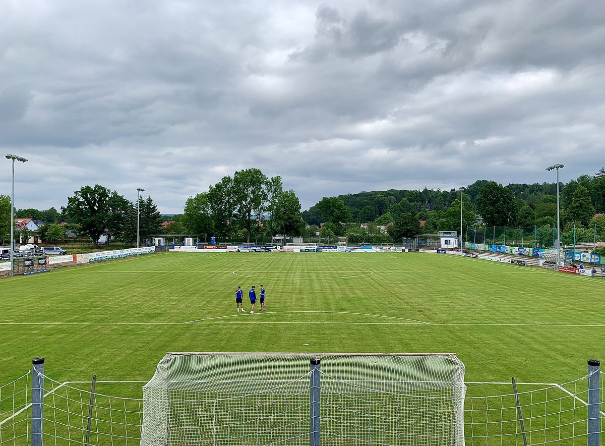 Wacker90NDH's tweet photo. MATCHDAY! Das erste Heimspiel nach der langen Corona-Pause, das erste Heimspiel ohne Haupttribüne. Und dann gleich ein Pokal-Knaller gegen den @fccarlzeissjena! Ab 18 Uhr wollen wir den großen Favoriten ärgern! Unterstützt die Mannschaft lautstark von den Rängen! #NurderFSV https://t.co/RFVOJamuRZ
