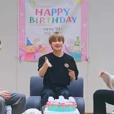 Aniangg2's tweet image. WHO'S THE BIRTHDAY BOY AGAIN!!???? IT'S KIM SUNOO !!! 
#SunooOurMiracleofJune