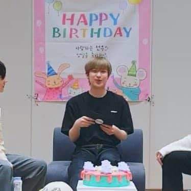 Aniangg2's tweet image. WHO'S THE BIRTHDAY BOY AGAIN!!???? IT'S KIM SUNOO !!! 
#SunooOurMiracleofJune