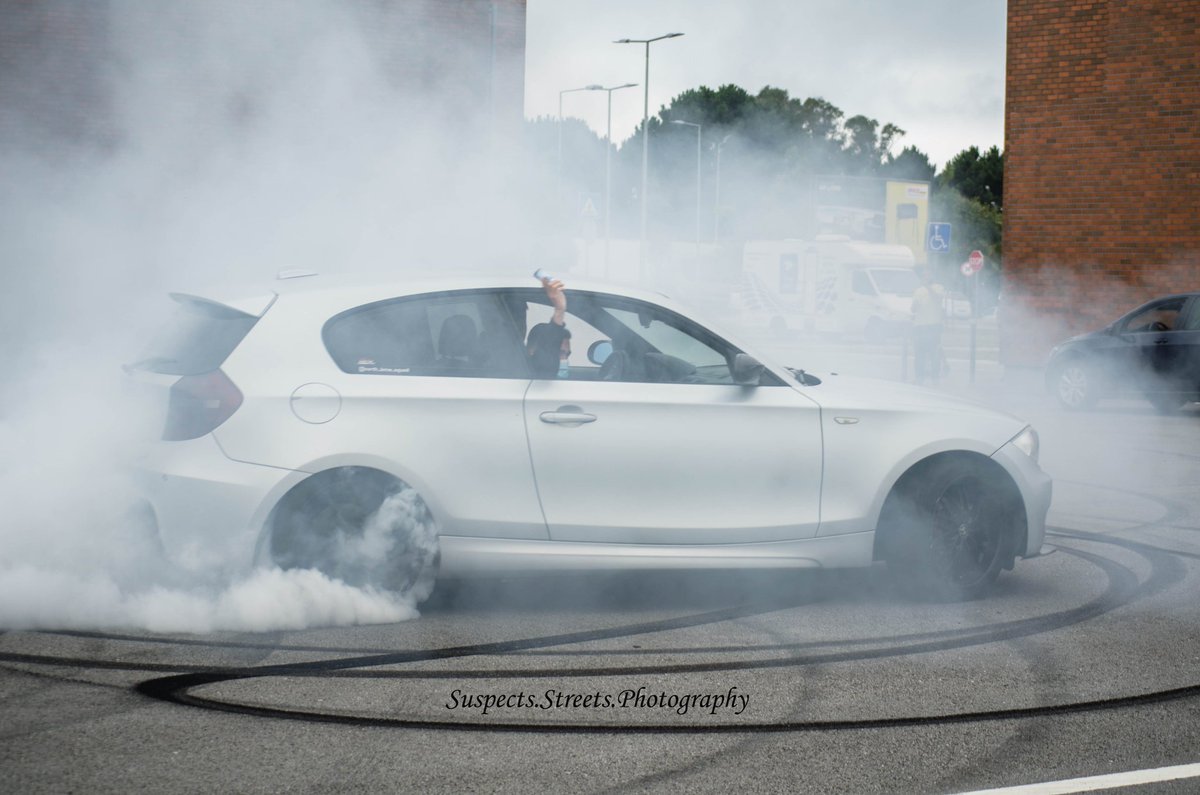 Suspectsstreets's tweet photo. Bmw série 1! https://t.co/RizgXOxHnG