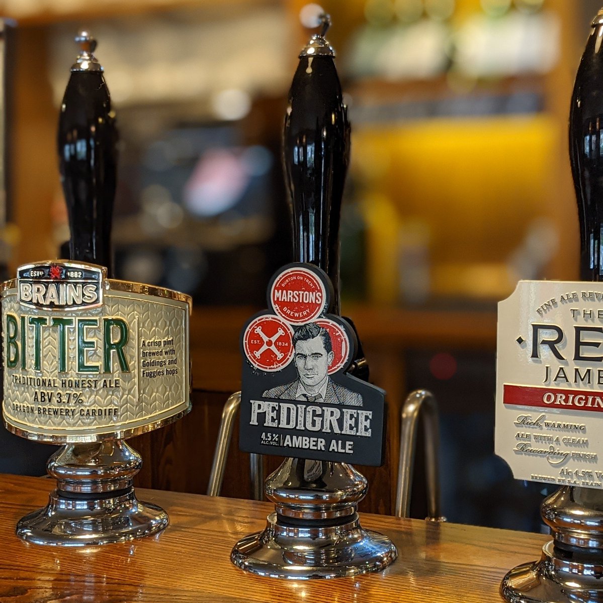 TheLewisArms's tweet photo. @MarstonsPLC Pedigree has gone down a storm in our trail run so from today you always find it on our bar 🍺

#CaskAle #DrinkLocal #LoveAle #LocalPub https://t.co/CYwInxibMi