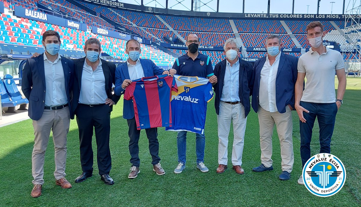 Hoy Nevaluz Écija Unión Deportiva da un paso histórico para el fútbol ecijano firmando un acuerdo como Escuela Conveniada con el gran Levante U.D.

¡Gracias a este gran club por su apoyo, su amabilidad y por apostar por este gran proyecto! ¡Por la unión del deporte ecijano!