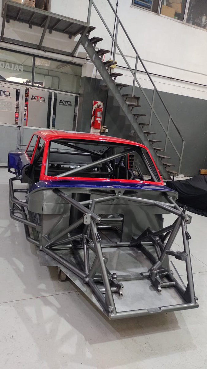 El Ford de TCMouras del nicoleño Bruno Armellini comienza a armarse para su debut