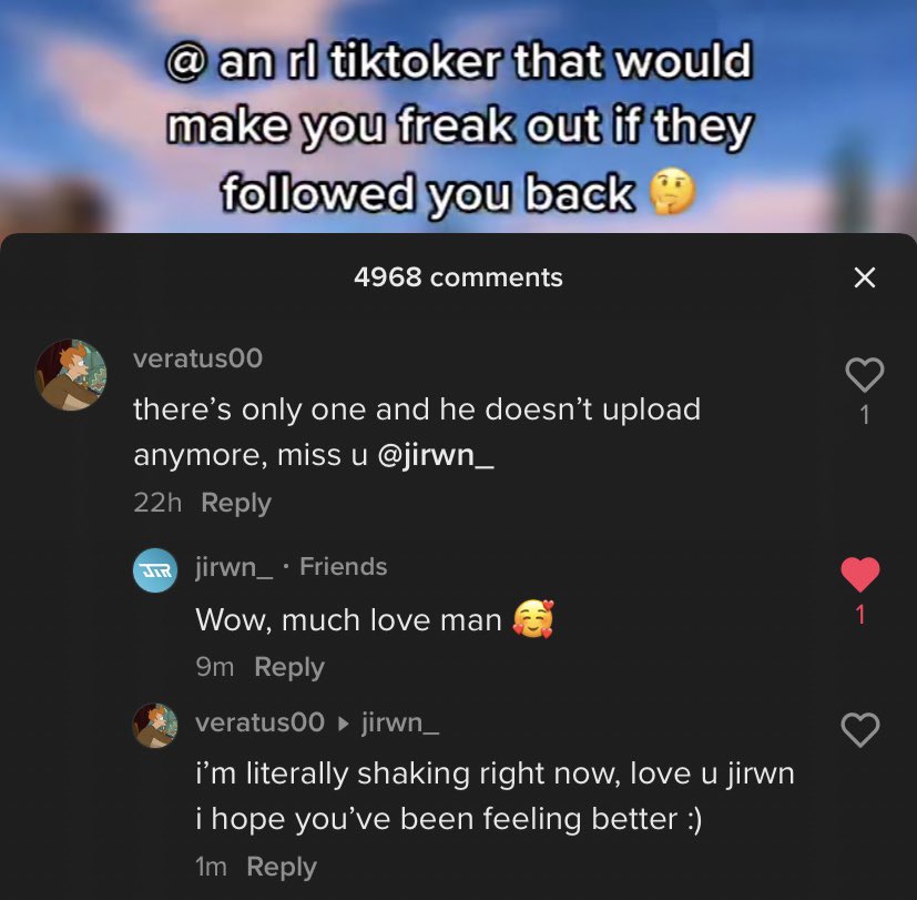 Veratus00's tweet photo. the man that made me want to get better at rocket league, and ultimately set me on this path of wanting to be good enough to play for a team, just followed me back on tiktok and replied on a comment i left on a tiktok. i’m literally starstruck https://t.co/380L27oBVL