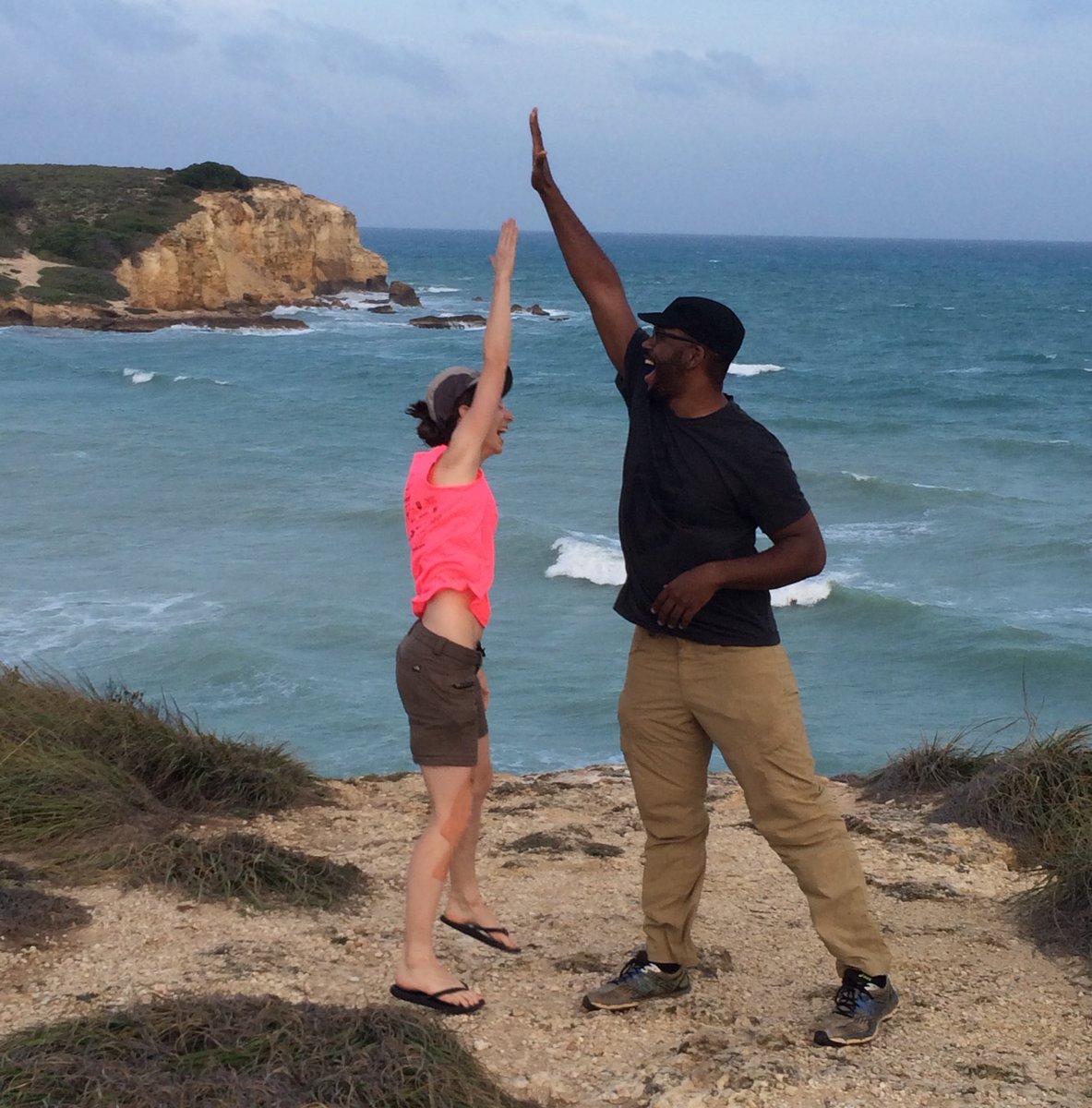 Kmwinchell's tweet photo. Seems like a good day to share that this fall I’ll join superstar @SCampbellstaton at Princeton as a postdoc! 

Super excited to continue our #DreamTeam collaboration on #UrbanEvolution in #anoles

(I’m jumping very high in this pic but clearly need to work on my highfive skills) https://t.co/xqTgSzSOGH
