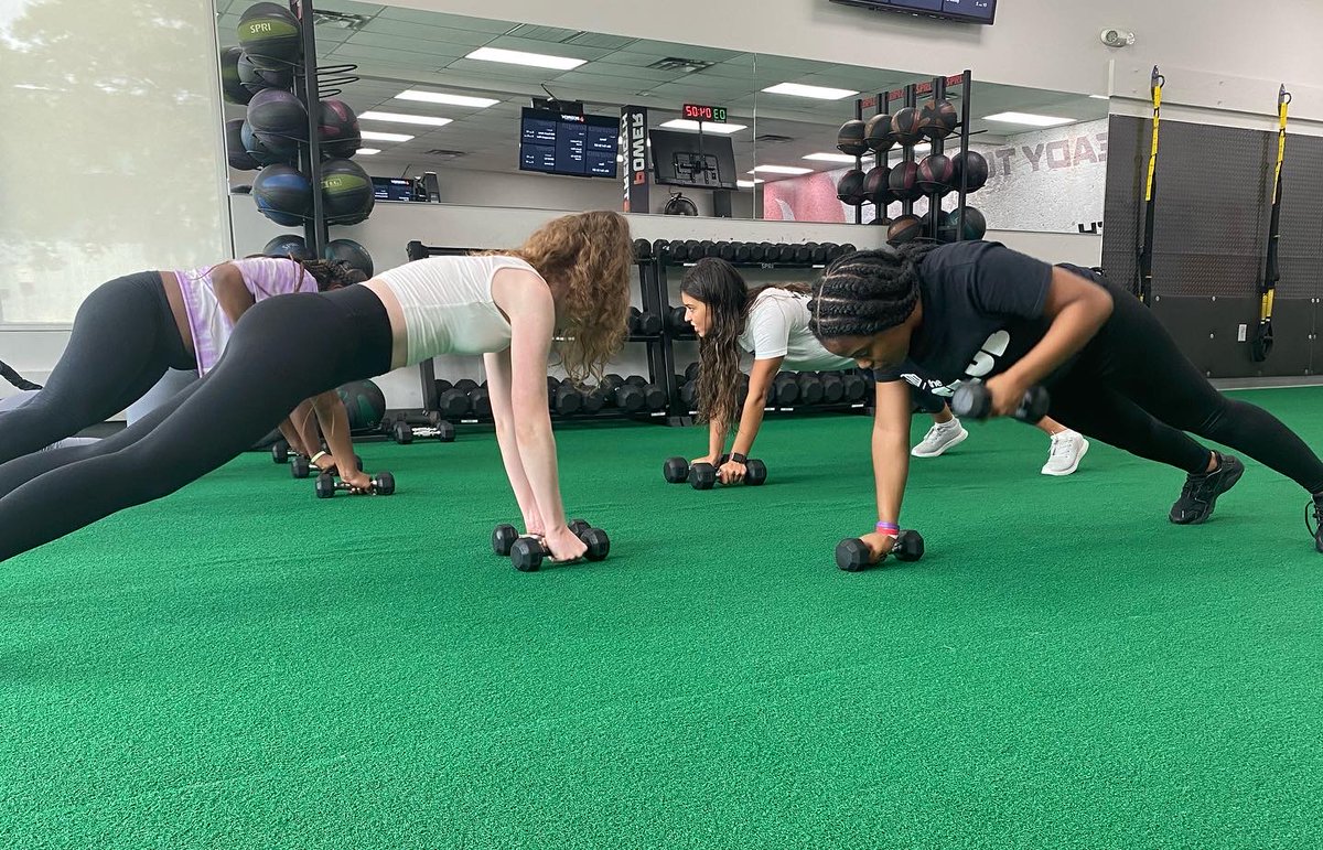 bgcsdc's tweet photo. This summer, The Club is partnering w/Scorch Fitness to provide our teen girls with an encouraging space to strengthen their bodies & their minds. Like so many Clubs across the country, we’re doing #whateverittakes to support health and wellness.
#BGCAWeek #health #fitness https://t.co/oQPquyTOSG