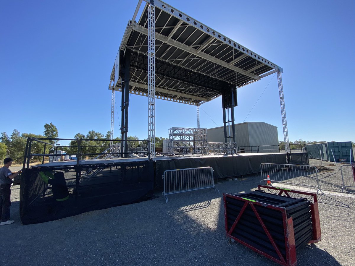 quickbeaminc's tweet photo. We are in Northern California, loading in for a full summer of concerts!
📸 Jeremy Park
#Quickbeam #concert #concertproduction #california #northerncalifornia #mobilestage https://t.co/D6Sy8gQP6b