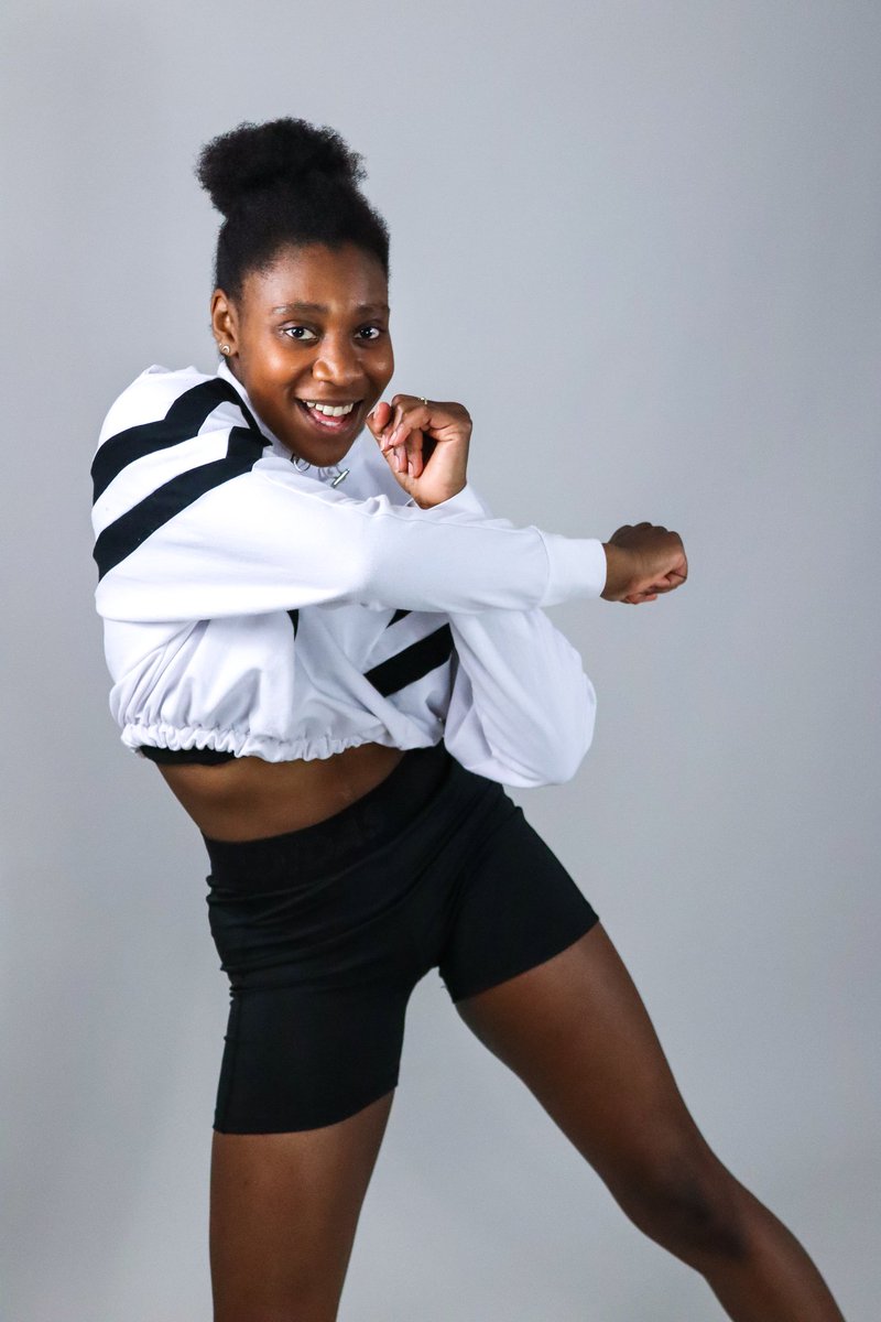 CJamesCreative's tweet photo. Evonnee Bentley - Holder (@evonnee_bh )
-
Represented by @OrlandoGrayMgt and  @SophiesPeople
-
Photographer: @CJamesCreative
Movement Director: CM Choreography 
-
https://t.co/IYFF9JyhcJ 
-
-
#dancephotography #photography #london #arts #uk https://t.co/GExryd3UVL