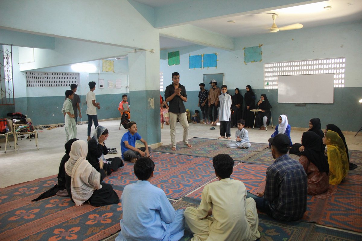 mahin_baloch's tweet photo. 10th day of Summer camp 2021 ❤️
Theatre workshop conducted by Anwaar Sheikh ❤️ thank you so much Anwaar for coming at Mistagh and motivating our students ❤️
#summercamp2021
#Mistagh_Family
#work_for_change
#mistagh_foundation
#work_for_humanity https://t.co/tnVXZGpqxv