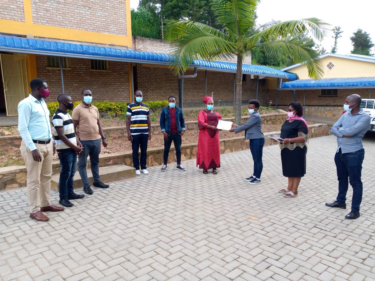 KOPABINYA FSC Staff Training about Good Agriculture Practices (GAP) and other related courses.
Trainings held at KOPABINYA Farm Service Center in Nyamagabe District and trainings given by JEANE Nyiraruronga.