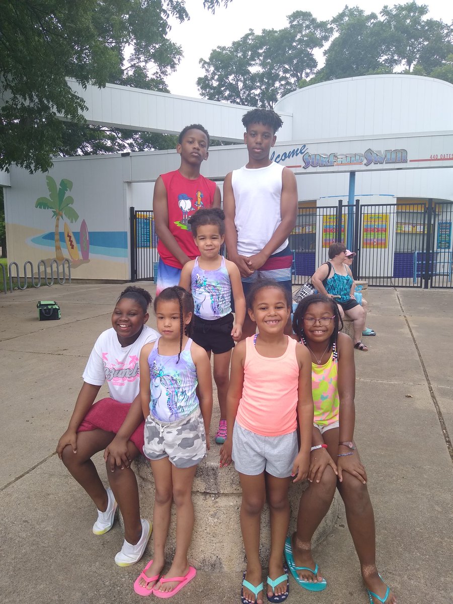 joywillteach's tweet photo. Swimming with my summer crew! https://t.co/tITvMjlI6c