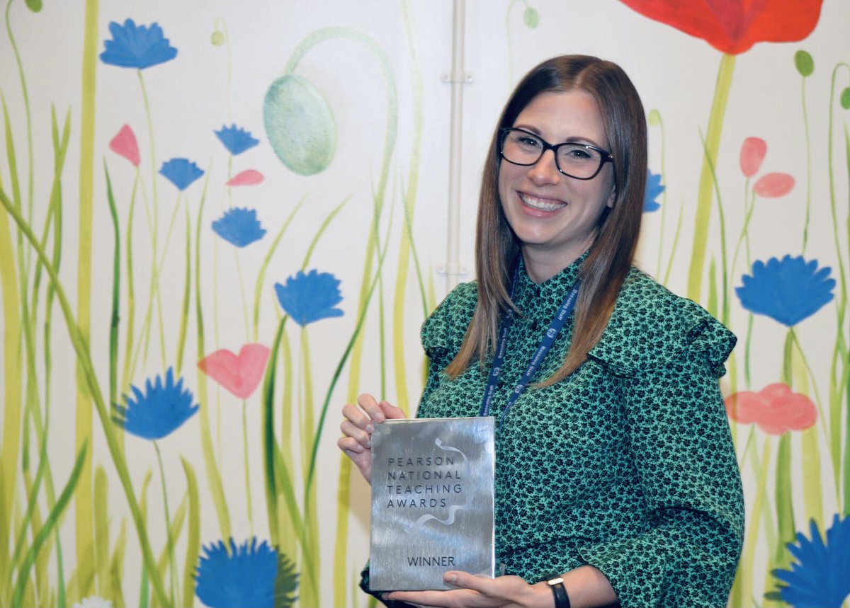 HeadteacherBas1's tweet photo. Absolutely delighted to congratulate @AChaseBassaleg βSilver Award Winner of the Pearson National @TeachingAwards for Teacher of the Year in a Secondary Schoolβ everyone @BassalegSchool1 is so incredibly proud of you! #TeachingHeroes #Superstag π¦ https://t.co/FWIuasDbCj