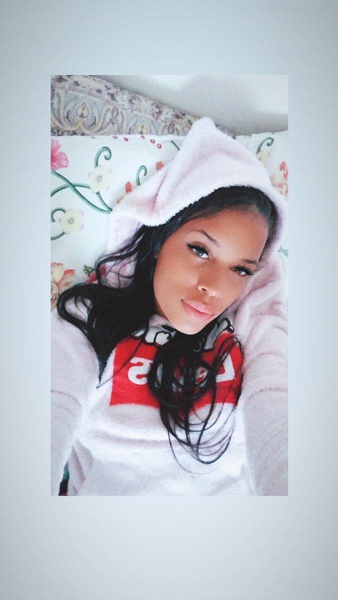 Aliheny Vitória (@alihenyv) on Twitter photo 