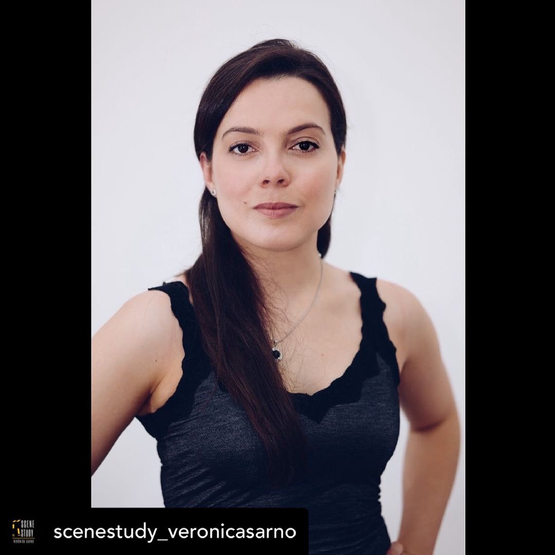 This weekend VERÔNICA SARNO will take part as a director in the online “Moonlit 24-hour” USA festival #actress #director #actingtutor #voicecoach #femaledirector #femaleartist #theatredirector #directingactors #theatrefestival #usatheatre #usafestival #usa #play #newwritting