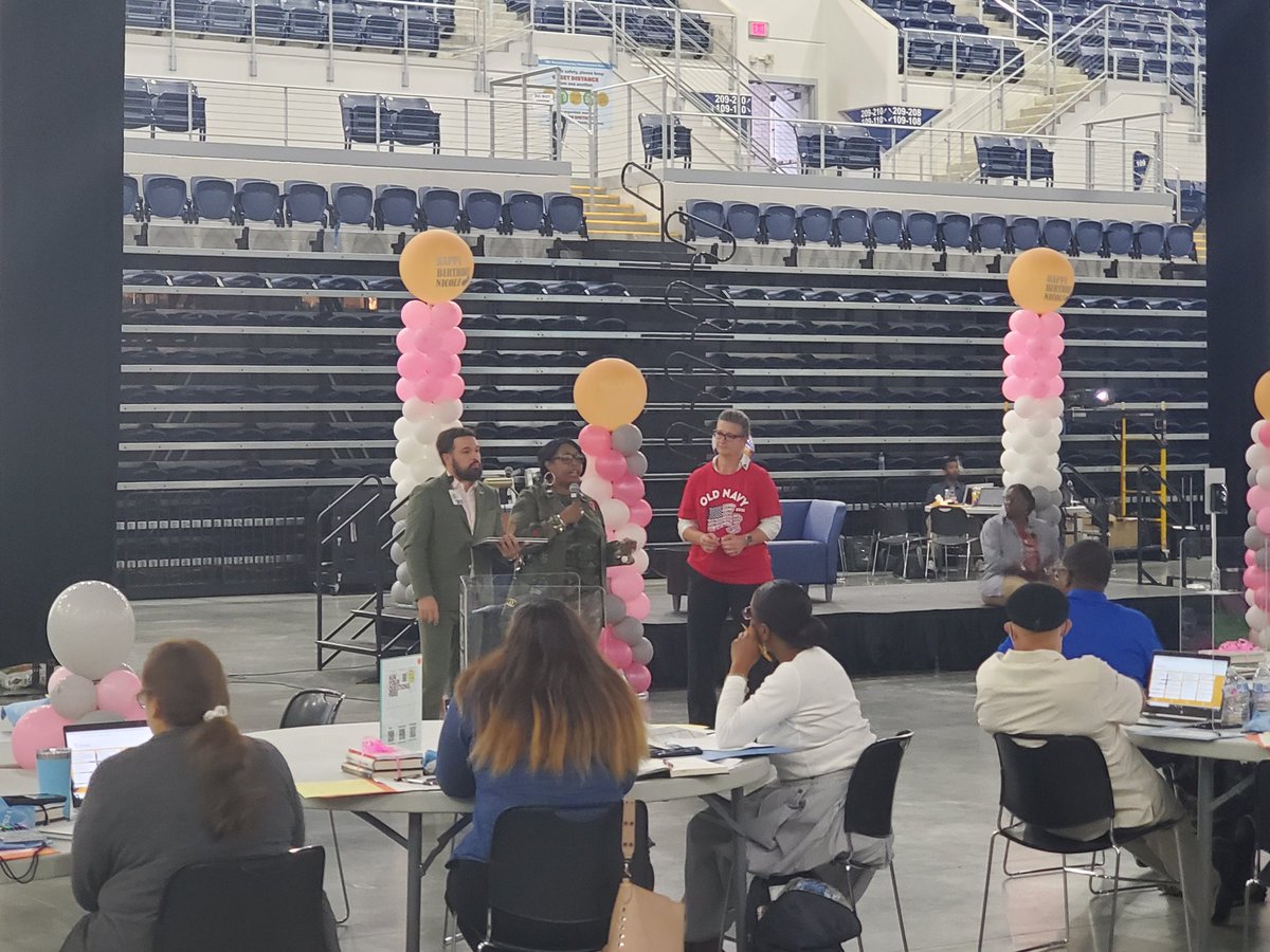Achieve180 (@a180_hisd) on Twitter photo We want to send a big thank you to <a href="/houstonaplus/">Houston A+ Challenge</a> for sharing their knowledge with our A180 leaders! @NicoleMooreHisd <a href="/EDUkhalessiAB/">Alecia L. Bell</a> <a href="/JonathanNTrinh/">Jonathan N Trinh</a> <a href="/PaulaHisd/">Paula Pierre</a> <a href="/TammieDaily9/">Tammie Daily</a> <a href="/Erwin_Garcia_/">Erwin Garcia, Ed.D.</a> <a href="/jusclaude/">Claude Cox II, MBA</a> #A180SummerLeadershipSeries We want to send a big thank you to <a href="/houstonaplus/">Houston A+ Challenge</a> for sharing their knowledge with our A180 leaders! @NicoleMooreHisd <a href="/EDUkhalessiAB/">Alecia L. Bell</a> <a href="/JonathanNTrinh/">Jonathan N Trinh</a> <a href="/PaulaHisd/">Paula Pierre</a> <a href="/TammieDaily9/">Tammie Daily</a> <a href="/Erwin_Garcia_/">Erwin Garcia, Ed.D.</a> <a href="/jusclaude/">Claude Cox II, MBA</a> #A180SummerLeadershipSeries