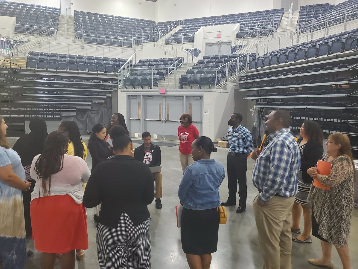 Achieve180 (@a180_hisd) on Twitter photo Our SSOs are leading the work with A180 principals and tier II leaders! The Instrucional Framework session is in full effect. Collaboration is the key! @NicoleMooreHisd <a href="/EDUkhalessiAB/">Alecia L. Bell</a> <a href="/PaulaHisd/">Paula Pierre</a> <a href="/TammieDaily9/">Tammie Daily</a> <a href="/JonathanNTrinh/">Jonathan N Trinh</a> <a href="/Erwin_Garcia_/">Erwin Garcia, Ed.D.</a> <a href="/jusclaude/">Claude Cox II, MBA</a> Our SSOs are leading the work with A180 principals and tier II leaders! The Instrucional Framework session is in full effect. Collaboration is the key! @NicoleMooreHisd <a href="/EDUkhalessiAB/">Alecia L. Bell</a> <a href="/PaulaHisd/">Paula Pierre</a> <a href="/TammieDaily9/">Tammie Daily</a> <a href="/JonathanNTrinh/">Jonathan N Trinh</a> <a href="/Erwin_Garcia_/">Erwin Garcia, Ed.D.</a> <a href="/jusclaude/">Claude Cox II, MBA</a>