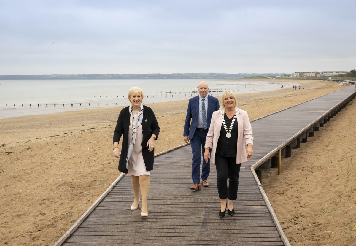 Its officially open - a must for everybody in Youghal! Youghal Boardwalk -get on the walking shoes and walk from Redbarn Beach right into town! Plenty seating mid trip! #youghal @Corkcoco #eastcork #irelandsancienteast #purecork #eastcork