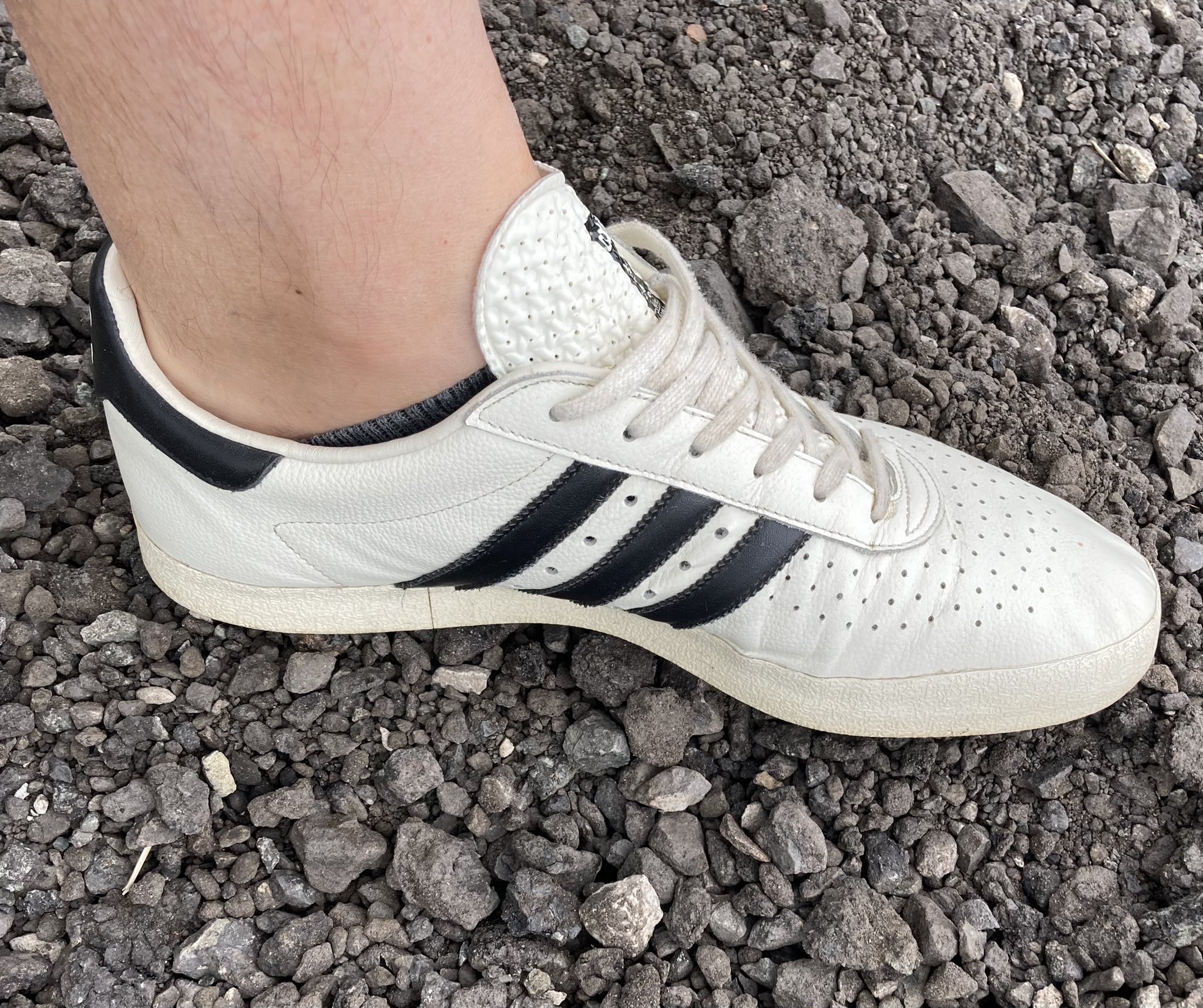 JOHN P on Twitter: "#Adidas 5 , waffle Adidas 350 Spzl👍🏻 https://t.co/gWCEvcOHNx" / Twitter