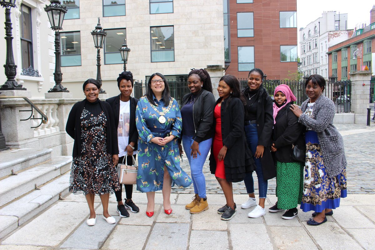 ServeTheCityIrl's tweet image. Our Volunteers and Refugee friends had such a lovely time today thanks to @LordMayorDublin @hazechu &amp;amp; staff for the lovely afternoon tea. We are touched by the hospitality and kindness.