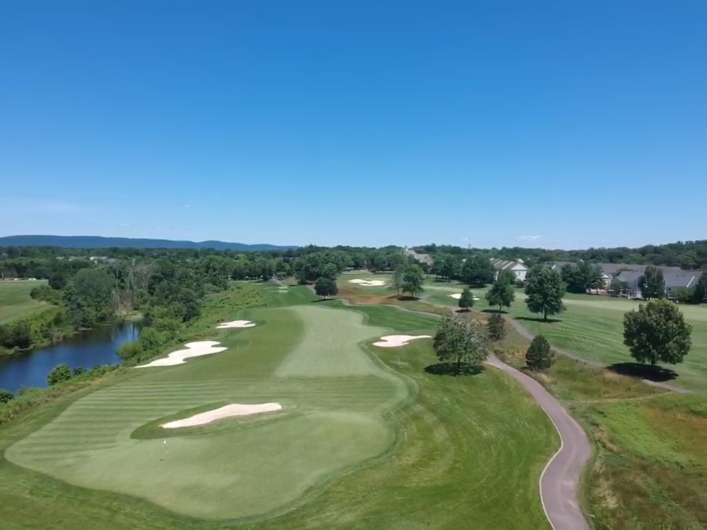 PCagronomy's tweet image. Weather perfect for final round of AJGA three little birds championship #TeamWorkMakesTheDreamWork #details