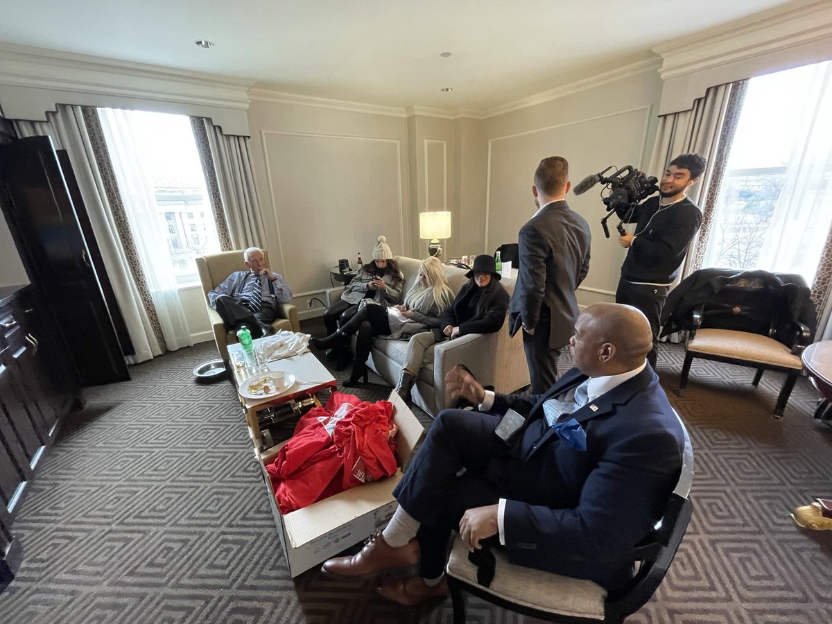 Pastor Mark Burns tweet media