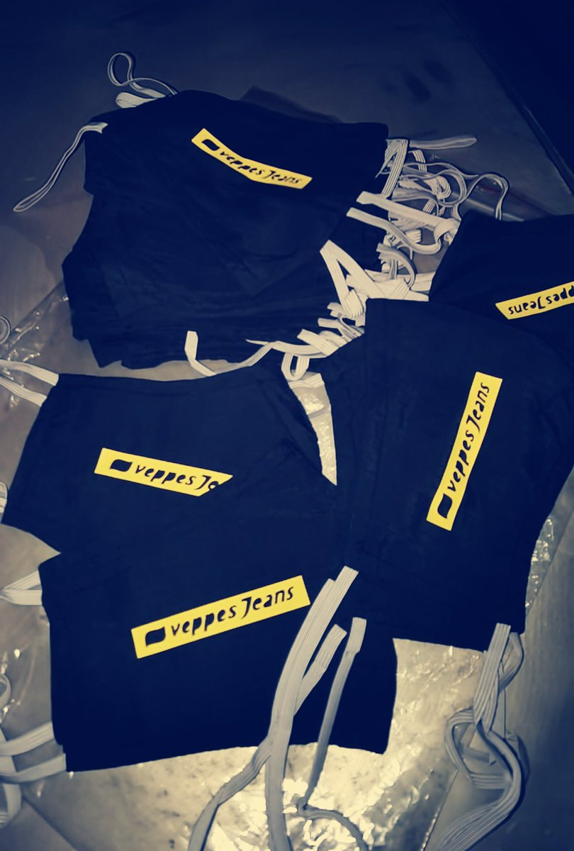 TsietsiRubbish's tweet photo. Thank you to @veppes_ for your generous donation with MASKS to insure we follow the Covid19 regulations and protocol for our tomorrow's #CommunityCleaningCampaign in Hlalanikahle Ext1
#MatlakalaRefuseBags X #Veppes #CleaningInStyle #ThePowerOfPartnership #KasiLocalBrands https://t.co/cFBsg19uNc