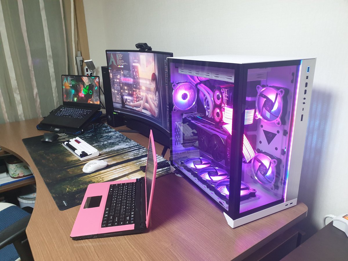 JaKooLit's tweet photo. @JayzTwoCents #jaywhatdoyouthink13 

Asus Zephyrus G15
MSI CR42 2M - My 5 yrs old daughter is using for practice

Lian Li 011D XL Samsung Odyssey G7 32"
3900XT, Sapphire 6900XT, 32gb G.Skill 3733 CL14, Asus Crosshair Viii Hero wifi, Seagate firecuda 520 1TB

OS: ARCH LINUX + KDE plasma https://t.co/kxhE5Kz3Ku