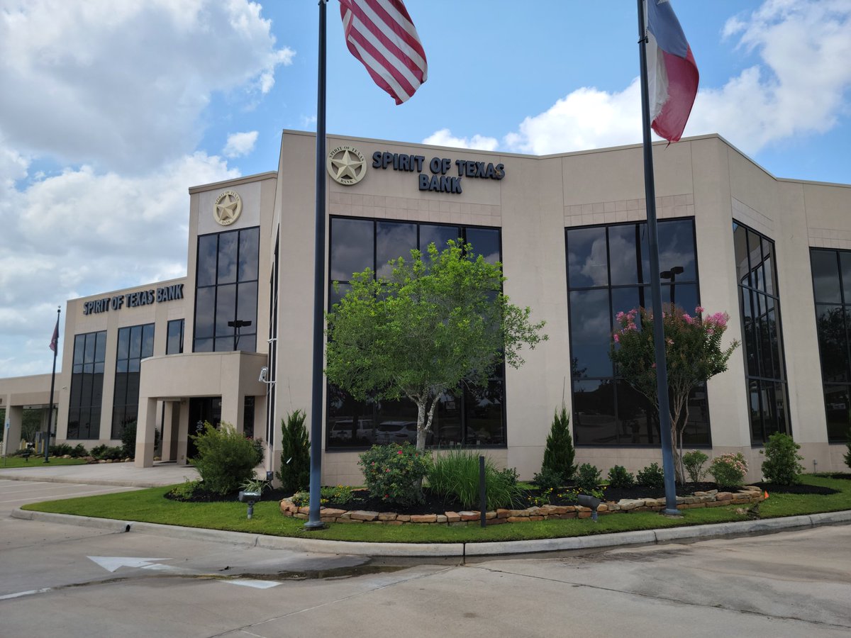 Just finishing up on replacing all of the landscape <a href="/SpiritTexasBank/">Spirit of Texas Bank</a> that was damaged from the winter storm. We appreciate your business and thank you for being a loyal customer!
#BeautifyTexas <a href="/LandscapeTexas/">TNLA</a>