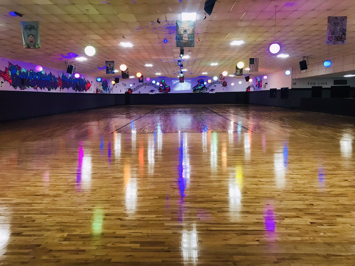 rollerworld_ne's tweet photo. RollerWorld NorthEast is open today from 1-9 pm. See you soon, skaters! https://t.co/KFm7LXyqO0