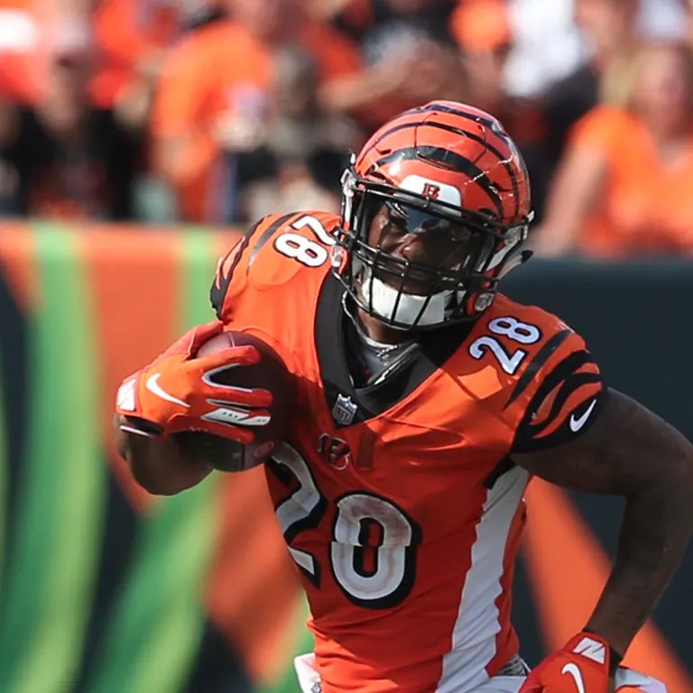 Who’s better…

Retweet for Kareem Hunt
Like for Joe Mixon