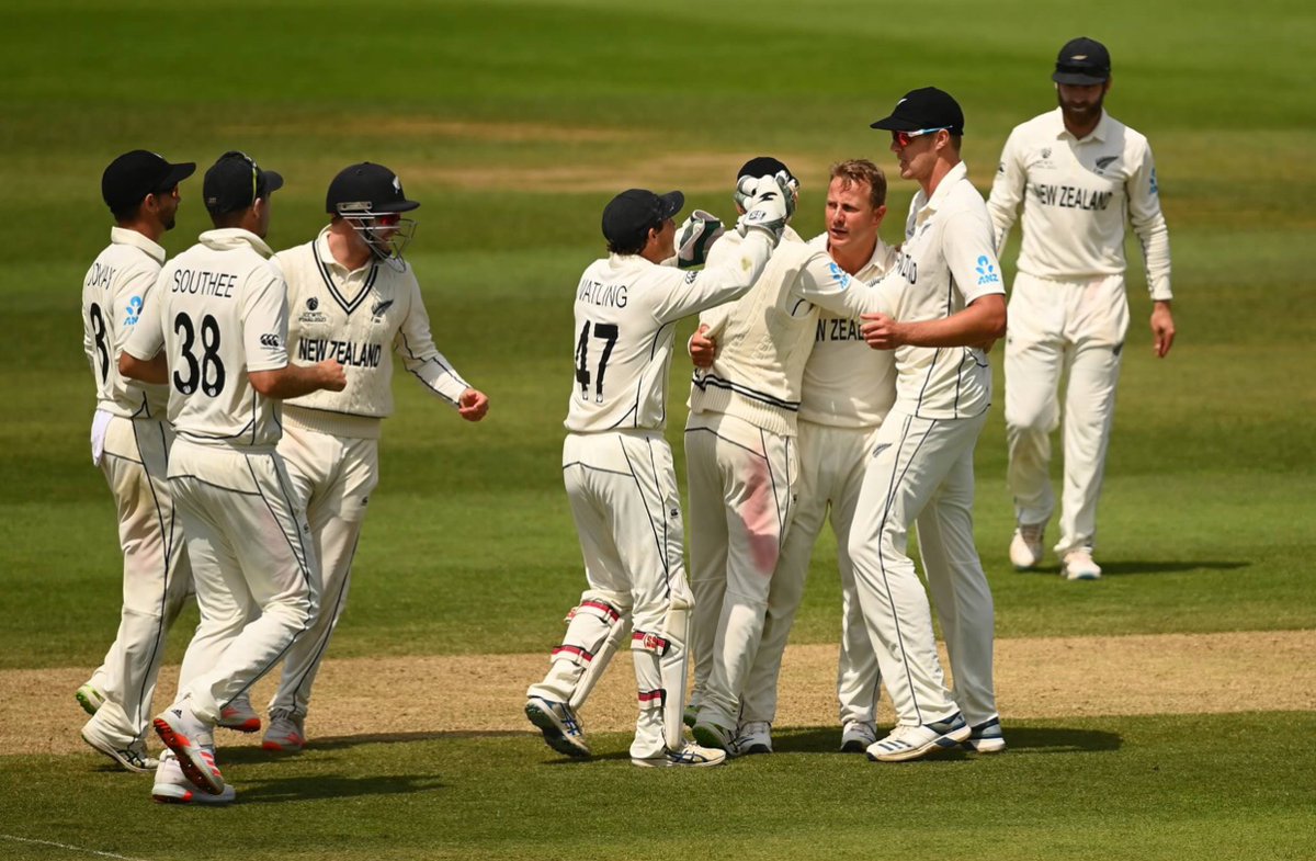 mask__boy's tweet image. #CongratulationNZ 💝
🏆Champions- - - -NewZealand 🇳🇿
#INDvNZ #WTC21final #WTC21