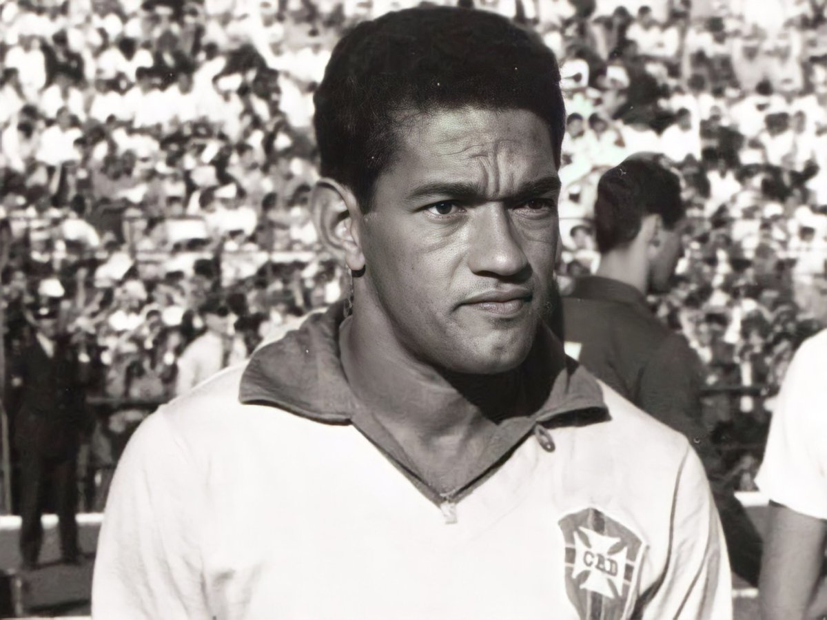 Counting Garrincha’s dribbles during 1962’s World Cup

Mega thread, will be constantly updated