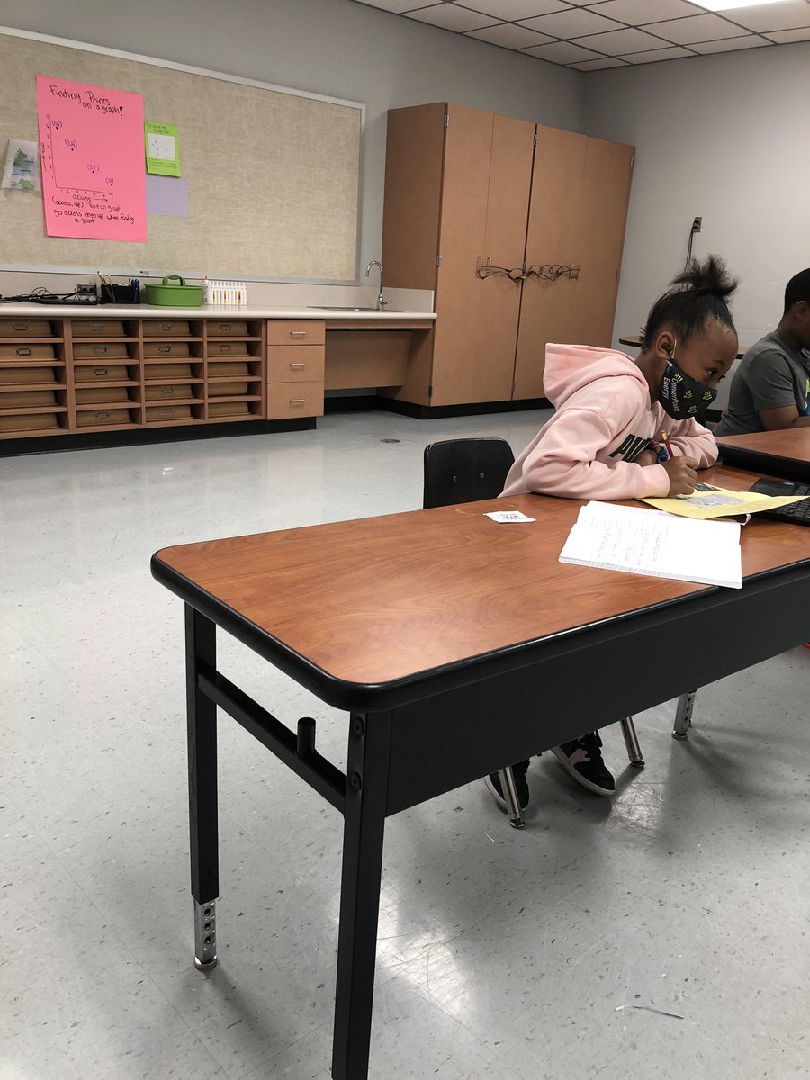ms_bmace's tweet photo. Student quote of the day:”It doesn’t feel like I’m learning anything but I know I am.” #campjones @GFTG2021_AISD @judarrah https://t.co/fvXSOTXftk