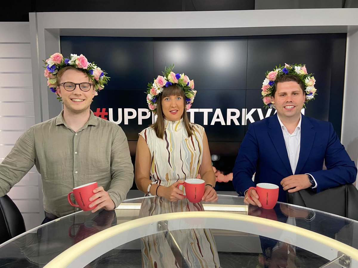 Vill du också ha en Omni Ekonomi-mugg? Klart du vill! Tipsa dina kompisar att titta på #Uppesittarkväll genom att dela den här tweeten, så har du chans att vinna en mugg.
youtube.com/watch?v=pdARo3…