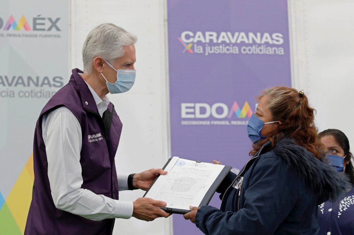 alfredodelmazo's tweet photo. Llevamos las #CaravanasXLaJusticia a #Chiconcuac. Queremos cuidar la economía familiar, acercando los trámites y servicios de Gobierno a las familias mexiquenses. https://t.co/vEIQA2XfqD