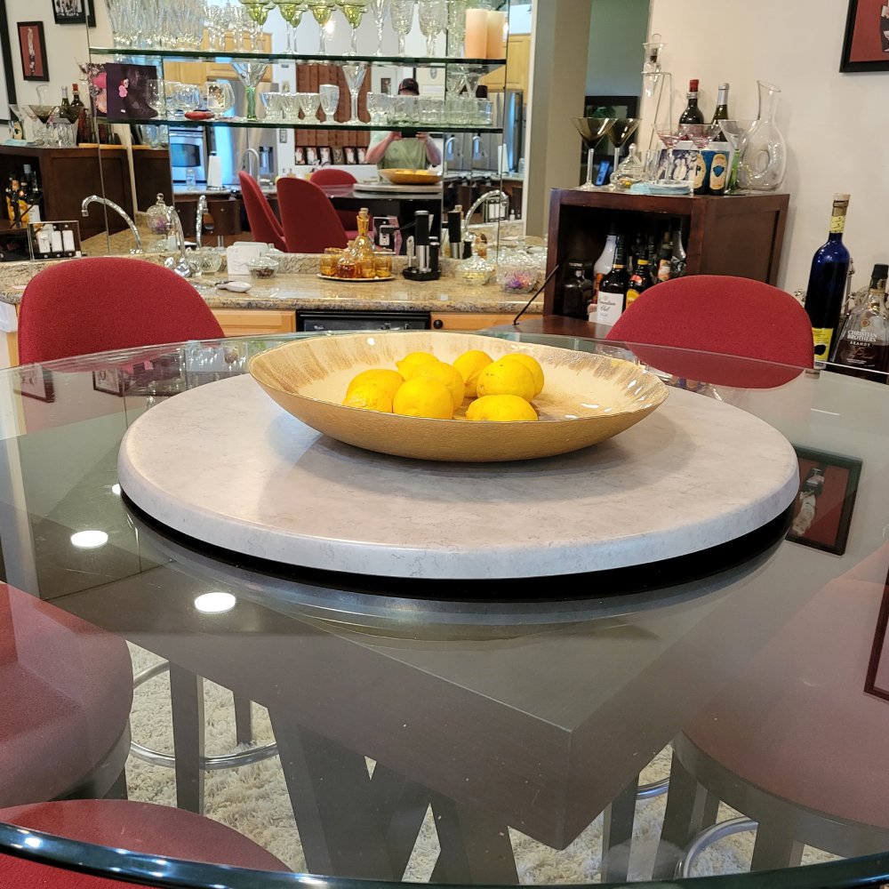 AnnieActive's tweet photo. The White Faux Marble Lazy Susan is perfect to your glass dining table. 
Add a bowl of fruits or a vase with flowers to make a wonderful centerpiece. 🤩
Order now!
👉 https://t.co/dMjC0sR09L
👉 https://t.co/bnLm8z9m0L
👉 https://t.co/b8pNRSyKa8
👉 https://t.co/OSyDQfsuOx https://t.co/P1idrk69po