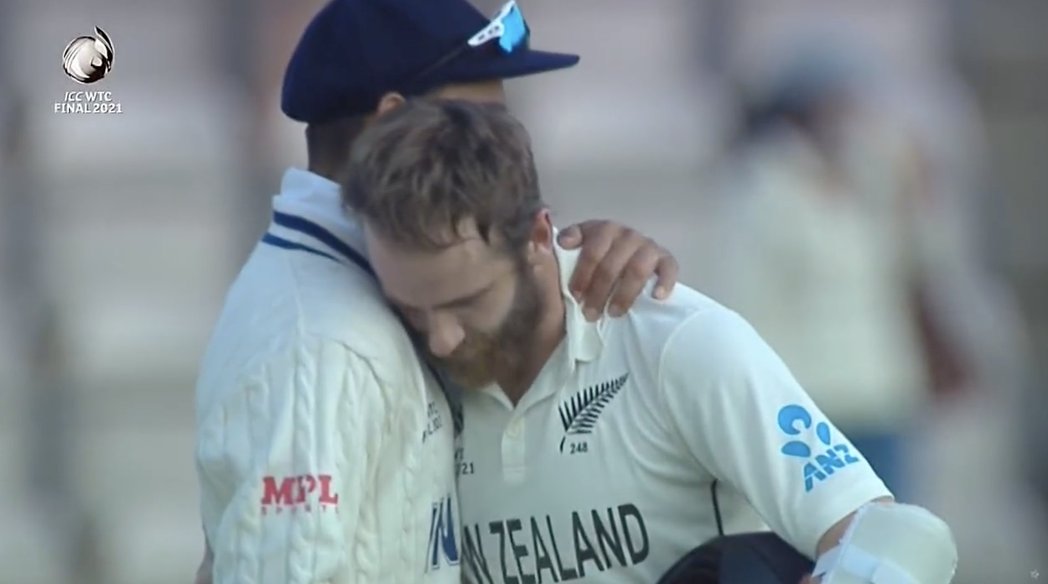 Singhdeepesh16's tweet photo. Cricket is a gentlemen's game &amp; @BLACKCAPS are truly gentlemen.
A opponent You should like to play with. #worldtestchampionshipfinal 
#INDvsNZ #WTCFinal2021 #ViratKohli #KaneWilliamson https://t.co/jCRnt4M4ik