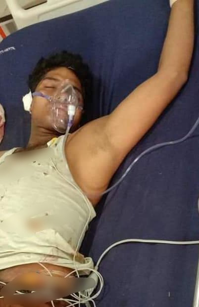 Akanksh00262285's tweet image. झरना नाले से 23 लोगों की जान बचाने वाले जांबाज #NihalSingh का मंगलवार रात 10 बजे एक्सीडेंट होने की जानकारी , एक्सीडेंट के चलते गंभीर चोटें #FB पर किसी करीबी द्वारा यह जानकारी साझा की गई है। ट्रांस यमुना कॉलोनी के गोयल सिटी हॉस्पिटल में एडमिट #Agra @OfficeOfDMAgra plz help them.