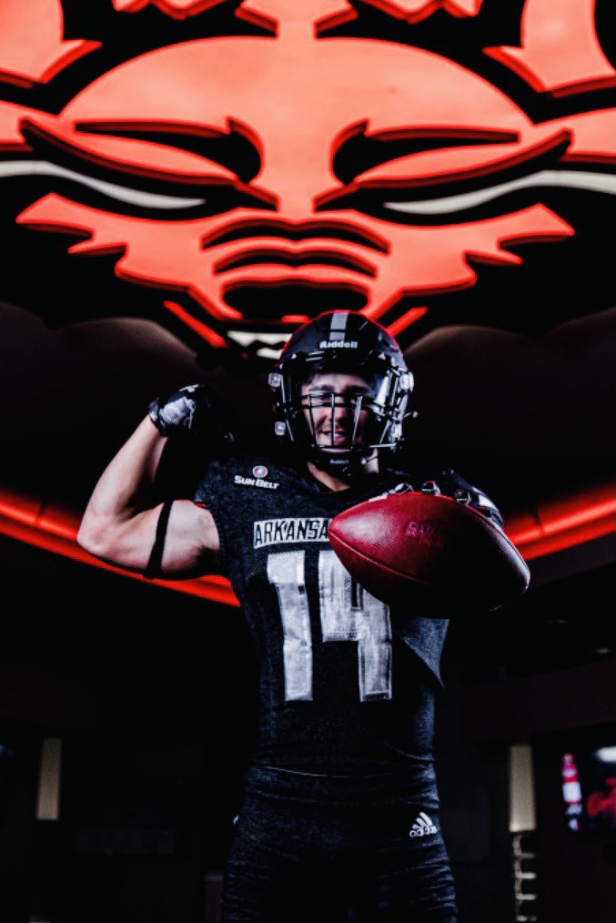 Had an outstanding camp and unofficial visit <a href="/AStateFB/">Arkansas State Football</a> Enjoyed developing relationships with the coaches. Great place!! <a href="/CoachRyanAplin/">Ryan Aplin</a> <a href="/logankilgore/">Logan Kilgore</a> <a href="/MattWilsonDPP/">Matt Wilson</a> <a href="/CoachDLett/">Derrick Lett</a> <a href="/CoachButchJones/">Butch Jones</a> @sgrubbsASU <a href="/CoachTBarr/">#BESTAVAILABLE</a> #WolvesUp