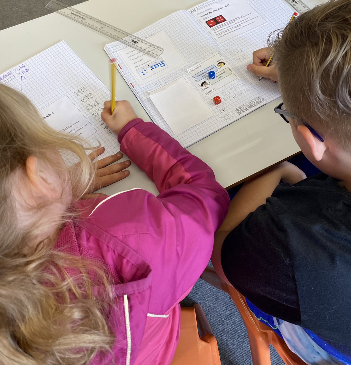 BirchwoodCE's tweet photo. Problem solving and reasoning champions in Year 4 today. We loved getting our teeth into this problem by @nrichmaths Great investigation work ๐งฎ @first4maths #bcepsyear4 #bcepsmaths https://t.co/RjrFUqH4B5