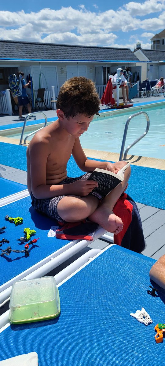 RoriShonk's tweet photo. Us too @RPPrincipal ....reading at the pool! #rpfamily #oneandonlyivan https://t.co/vTPAVk0Xxq