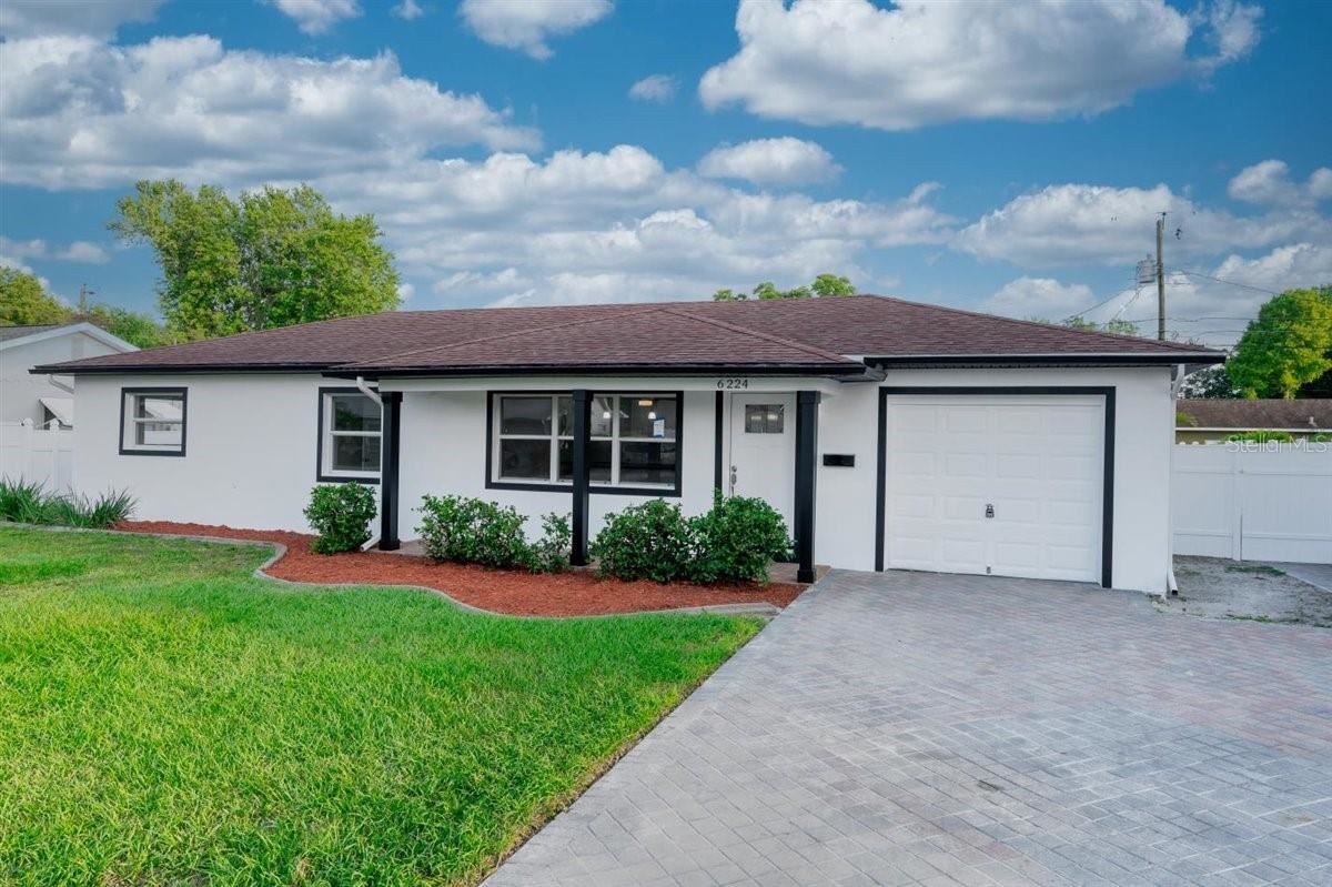RealtorLockhart's tweet photo. New property just listed in 33710 - https://t.co/SWfcExrbvh https://t.co/o5kio2GTz4