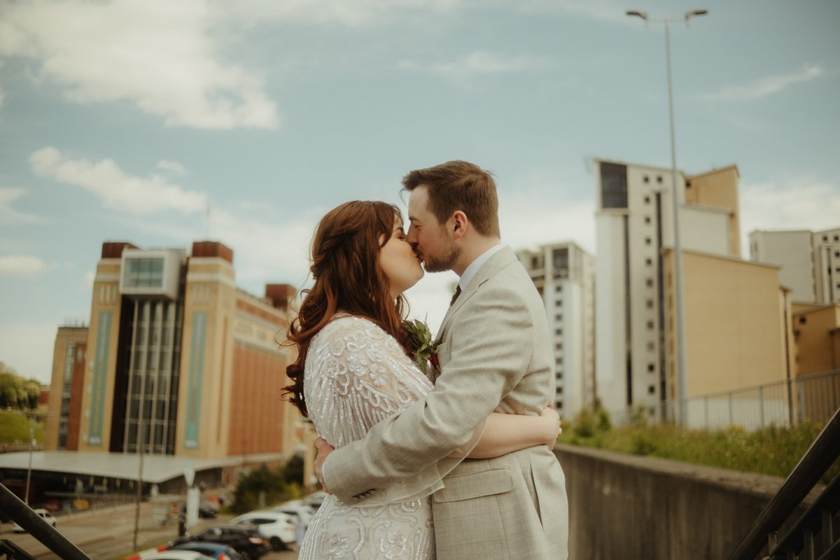 HeyChrisRandle's tweet photo. Beth &amp; Brendan's wedding was perfect. A new look for the small intimate wedding...

#ukweddingphotographer #newcastleweddingphotographer #WEDDINGPHOTOGRAPHY  #fujifilm_xseries #microwedding https://t.co/rRChjtxN9Y