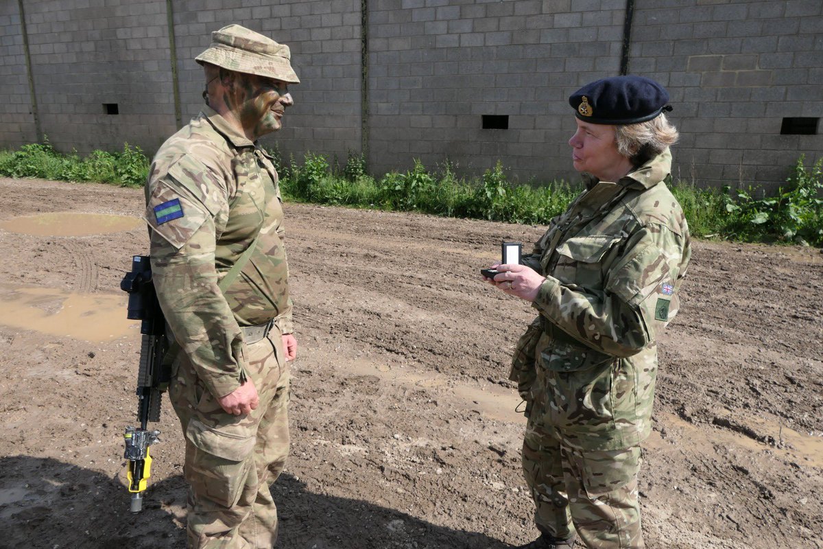 We’re a little late to the #ReservesDay party, but let’s be honest, no one wants the Cavalry early. 

Just in the nick of time is perfect..! 

Today we welcomed DCFA who visited the troops of D Sqn while they were enjoying a lull in the battle from #WessexStorm #medals #LtCav